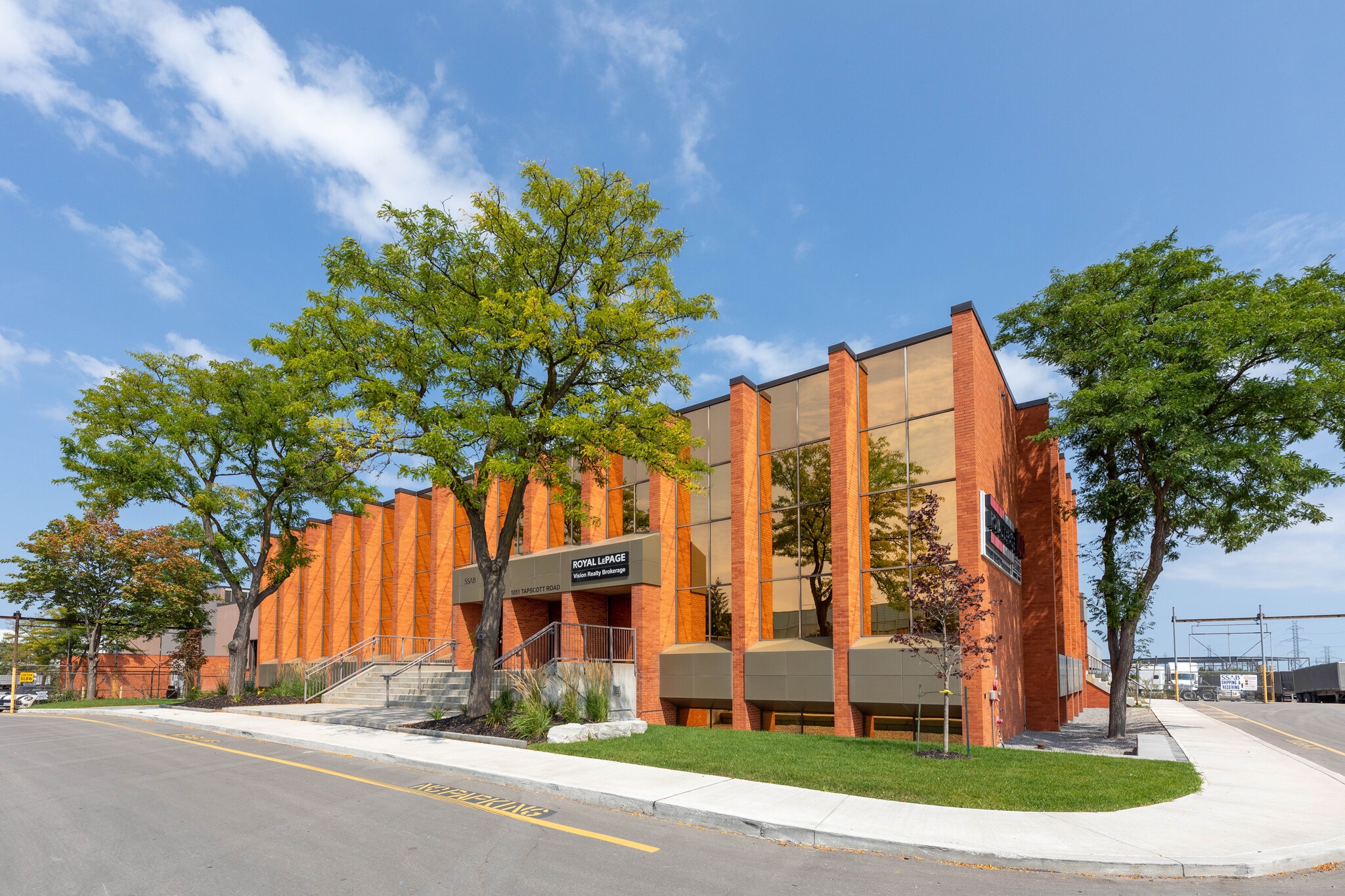 1051 Tapscott Rd, Toronto, ON for lease Primary Photo- Image 1 of 4