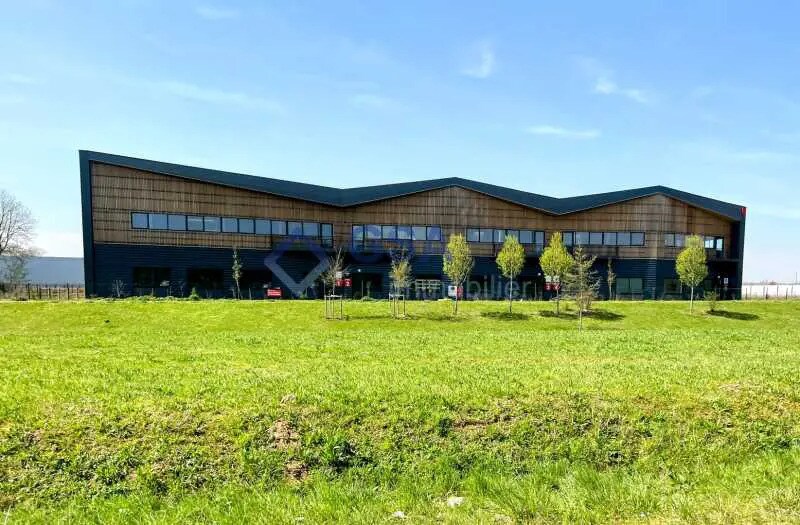 Local d'activités dans Moissy-Cramayel à vendre Photo du bâtiment- Image 1 de 6