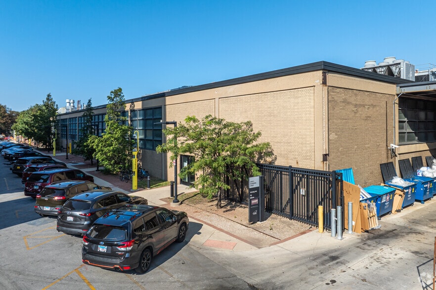55 W 34th St, Chicago, IL for lease - Primary Photo - Image 1 of 4
