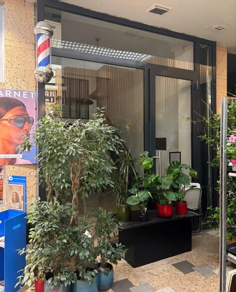 95 Rue De Passy, Paris for lease - Building Photo - Image 1 of 8