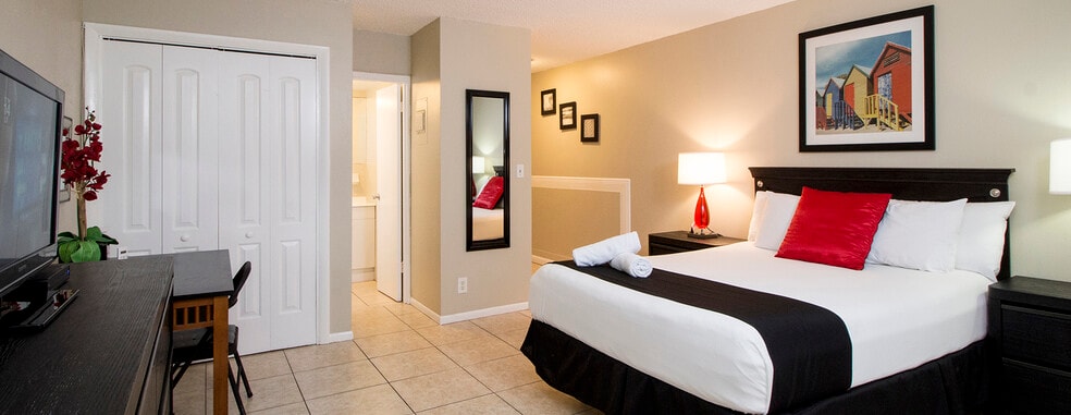 1215 N Ocean Dr, Hollywood, FL for sale - Building Photo - Image 2 of 14