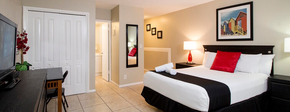 1215 N Ocean Dr, Hollywood, FL à vendre - Photo du bâtiment - Image 2 de 14