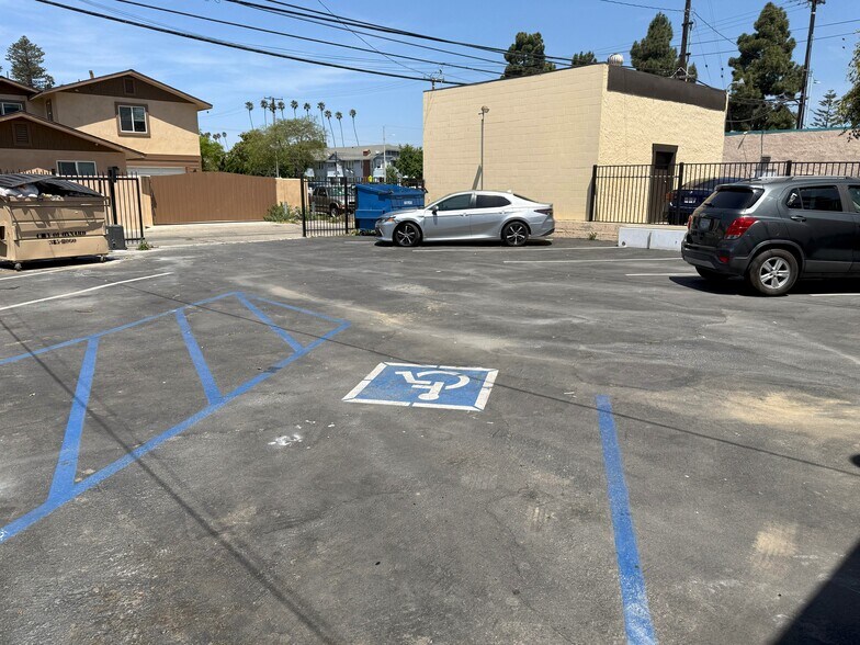 321-325 S C St, Oxnard, CA à louer - Autre - Image 2 de 13