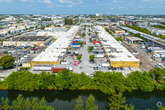 4751-4797 NW 72nd Ave, Miami, FL - AÉRIEN  Vue de la carte - Image1