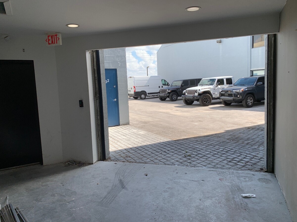 14200-14238 SW 136th St, Miami, FL 33186 - Unit 14230 - - Interior Photo - Image 1 of 6