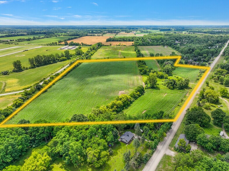 67800-67990 Powell Rd, Washington, MI à vendre - Photo du bâtiment - Image 2 de 4