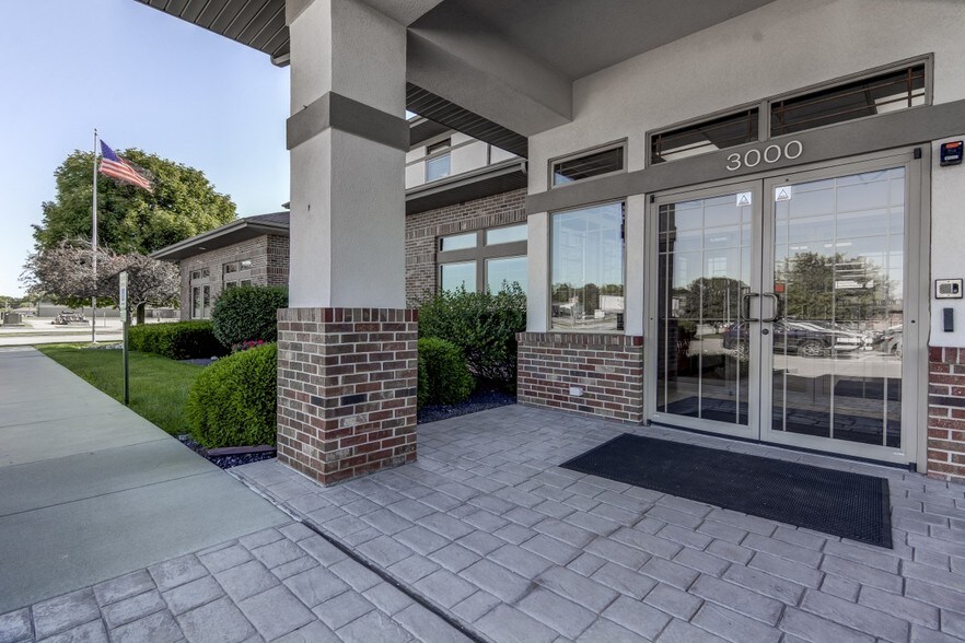 3000 Professional Dr, Springfield, IL for lease - Building Photo - Image 1 of 23