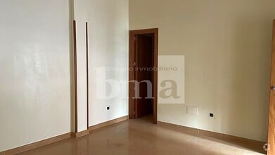 Retail in Azuqueca de Henares, Guadalajara for lease Interior Photo- Image 2 of 5