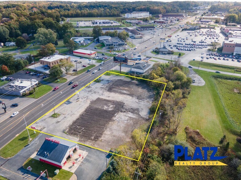 5972-5976 Youngstown Warren Rd, Niles, OH à louer - Photo du bâtiment - Image 3 de 7