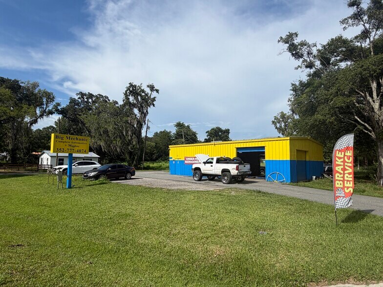 1325 E Jefferson St, Brooksville, FL à louer - Photo du bâtiment - Image 2 de 11