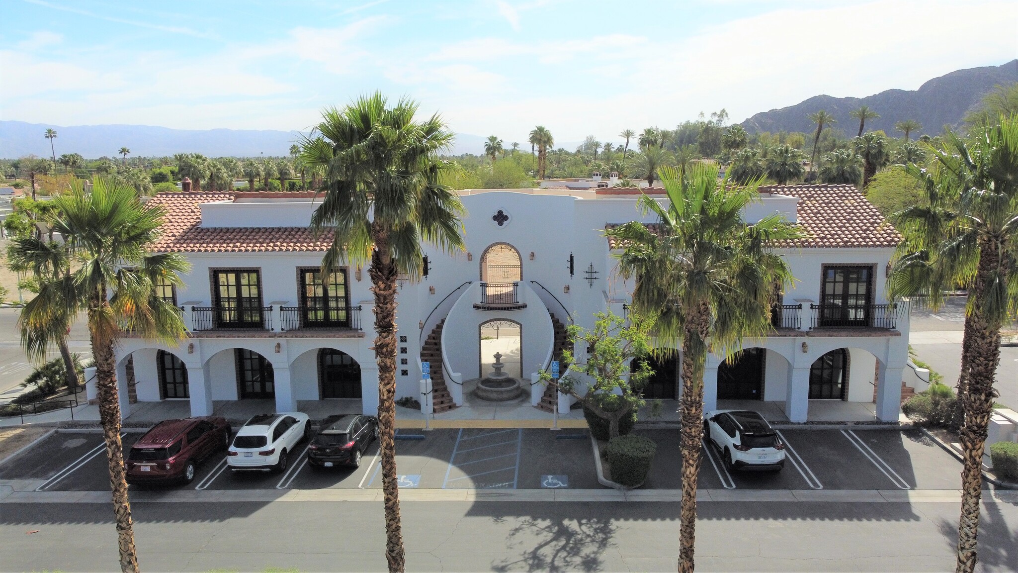 51555 Desert Club Dr, La Quinta, CA for lease Building Photo- Image 1 of 16