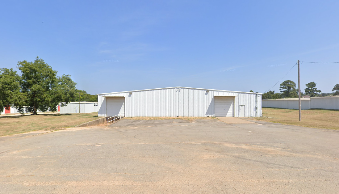 210 Patrick St, Mount Pleasant, TX for lease Primary Photo- Image 1 of 8