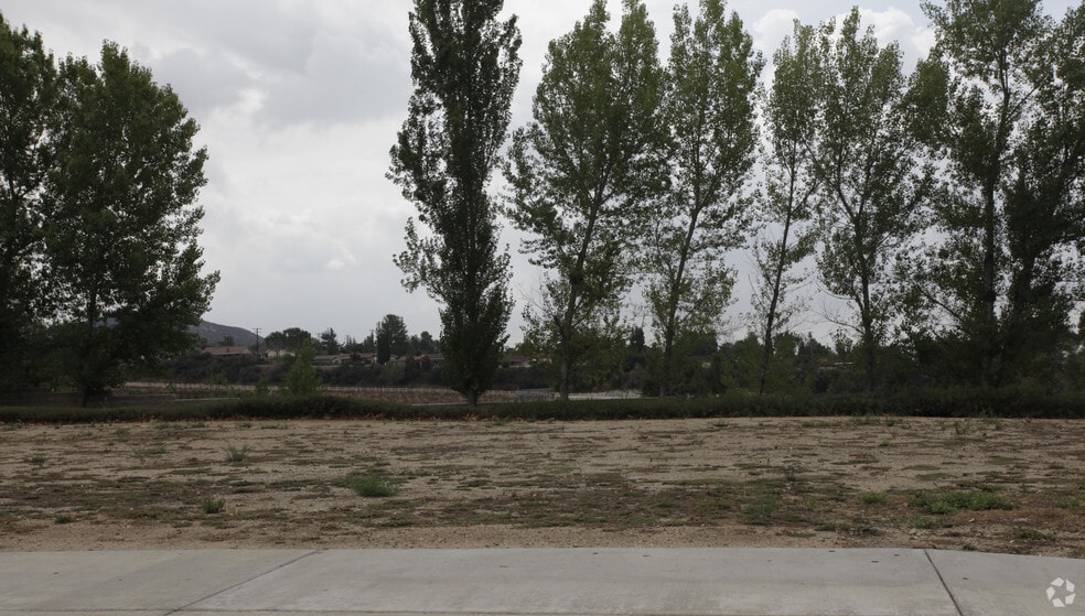 Bryant St, Yucaipa, CA for sale - Primary Photo - Image 2 of 3