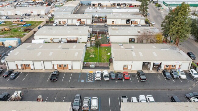 More details for 2695 N Sunnyside Ave, Fresno, CA - Industrial for Lease