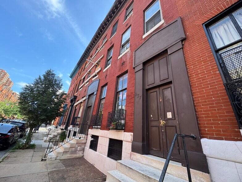939 N Calvert St, Baltimore, MD for sale - Building Photo - Image 1 of 13
