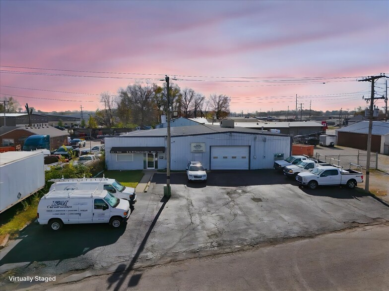 1518 Petunia Ave, Louisville, KY for sale - Building Photo - Image 3 of 76