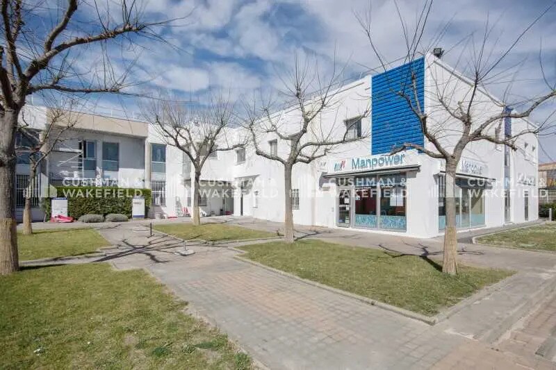 14 Boulevard De L'Europe, Vitrolles à louer - Photo du bâtiment - Image 2 de 8