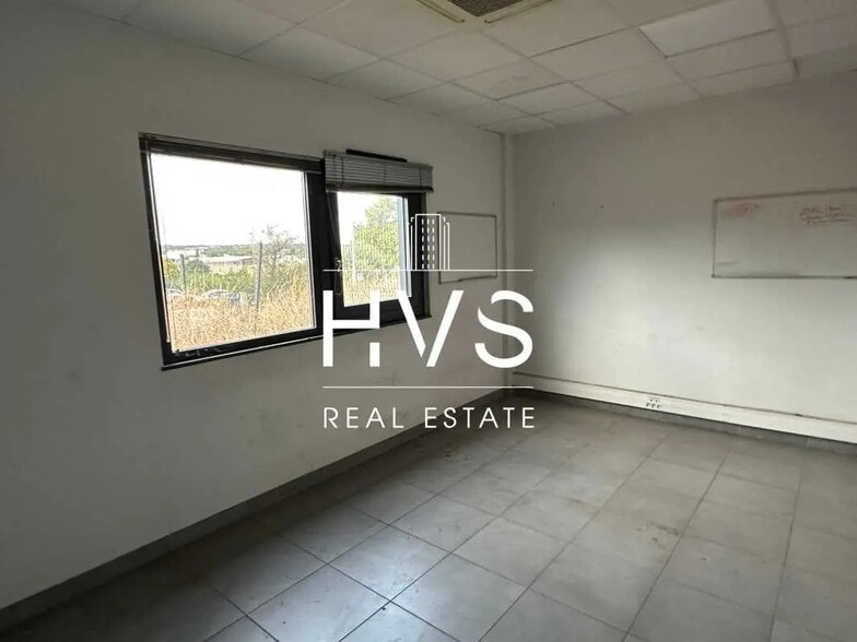 Office in Aix-en-Provence for lease - Interior Photo - Image 3 of 11