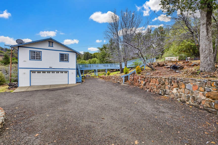 17009 Iron Springs Rd, Julian, CA for sale - Building Photo - Image 3 of 64