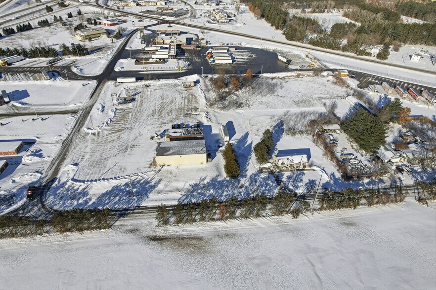 5351+5353+5379 Harding Avenue ave, Plover, WI à vendre - Photo du bâtiment - Image 3 de 38