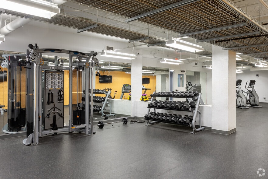 717 Locust St, Des Moines, IA à louer - Photo intérieure - Image 3 de 30