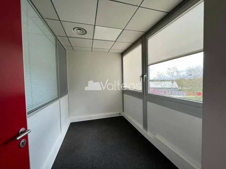 2 Bis Rue Marcel Doret, Blagnac for lease - Interior Photo - Image 3 of 17