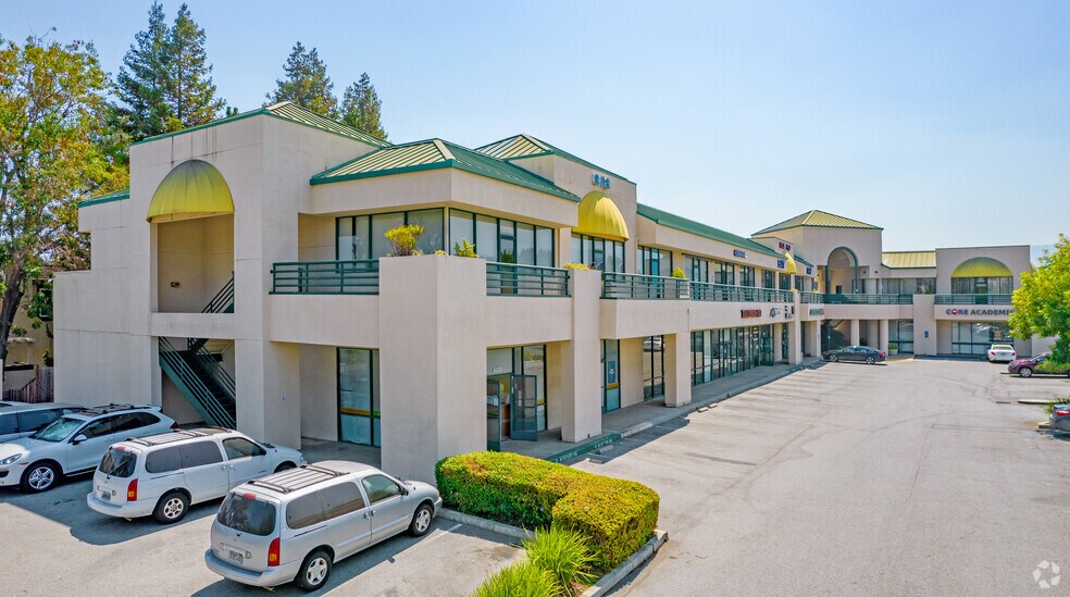 1072 S De Anza Blvd, San Jose, CA à louer - Photo du bâtiment - Image 3 de 6