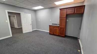 350 Garfield Ave, Duluth, MN for lease Interior Photo- Image 2 of 10