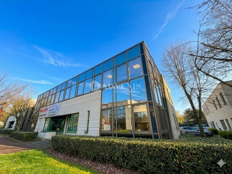 Bureau dans Créteil à louer - Photo du bâtiment - Image 1 de 7