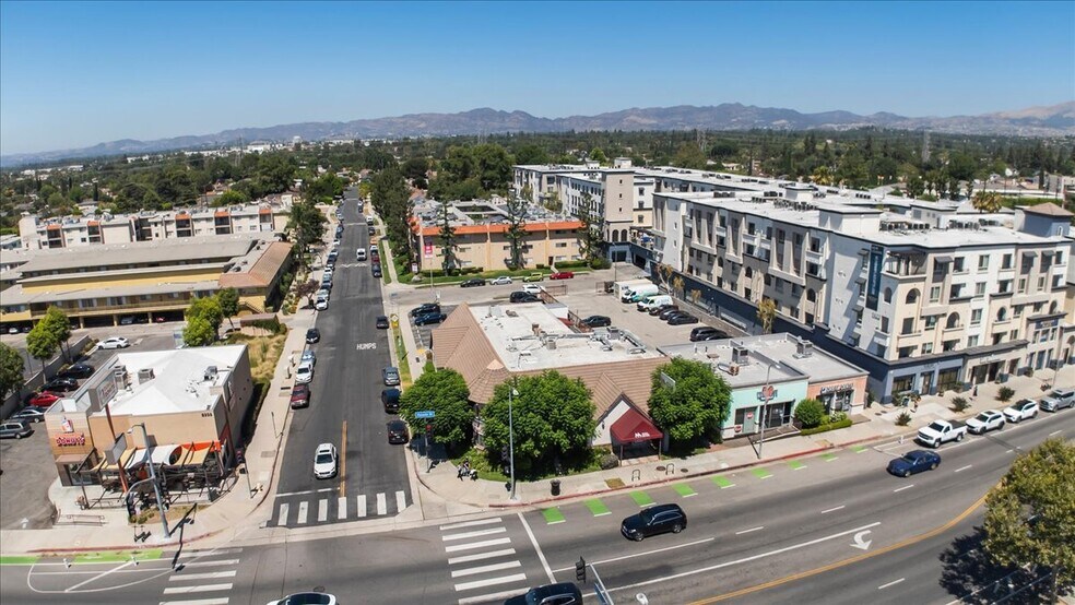9401 reseda Blvd, Northridge, CA à vendre - Photo du bâtiment - Image 3 de 12