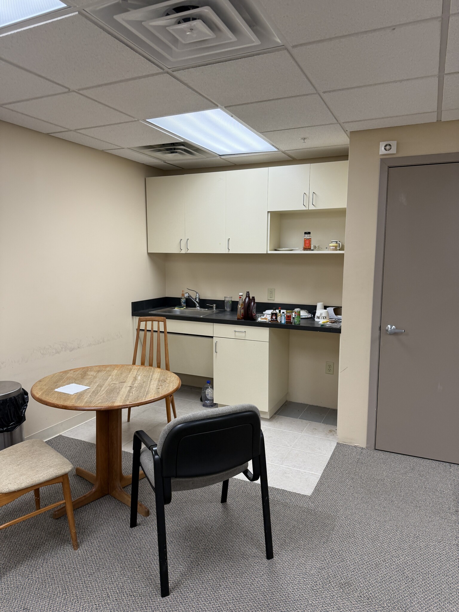 37 Ramland Rd, Orangeburg, NY for lease Interior Photo- Image 1 of 10