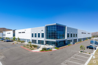 Plus de détails pour 2455 Conejo Spectrum St, Thousand Oaks, CA - Industriel/Logistique à louer