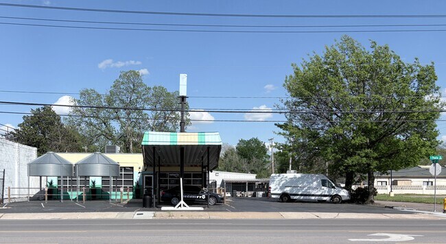 Plus de détails pour 4225 S Peoria Ave, Tulsa, OK - Commerce de détail à vendre