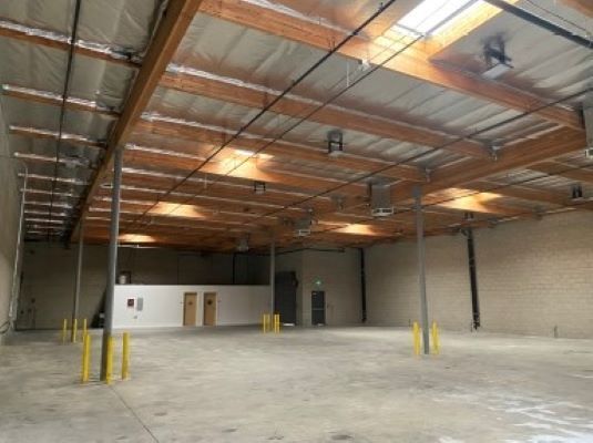 1588 Corporate Center Dr, Monterey Park, CA for lease - Interior Photo - Image 2 of 7