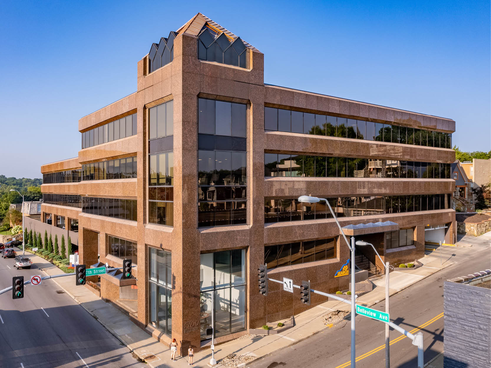 4700 Belleview Ave, Kansas City, MO for lease Primary Photo- Image 1 of 22