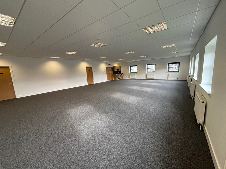25-27 Dava St, Glasgow for lease - Interior Photo - Image 2 of 5
