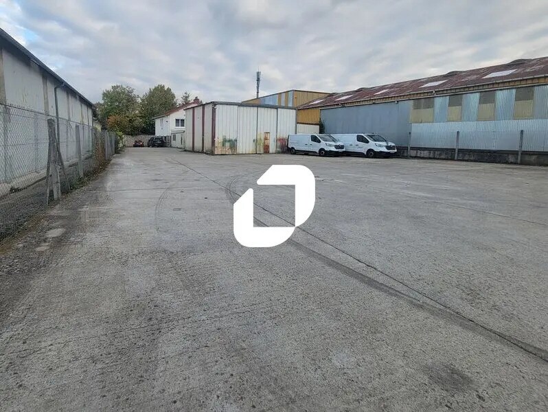 Flex in Wissous for lease Building Photo- Image 1 of 15