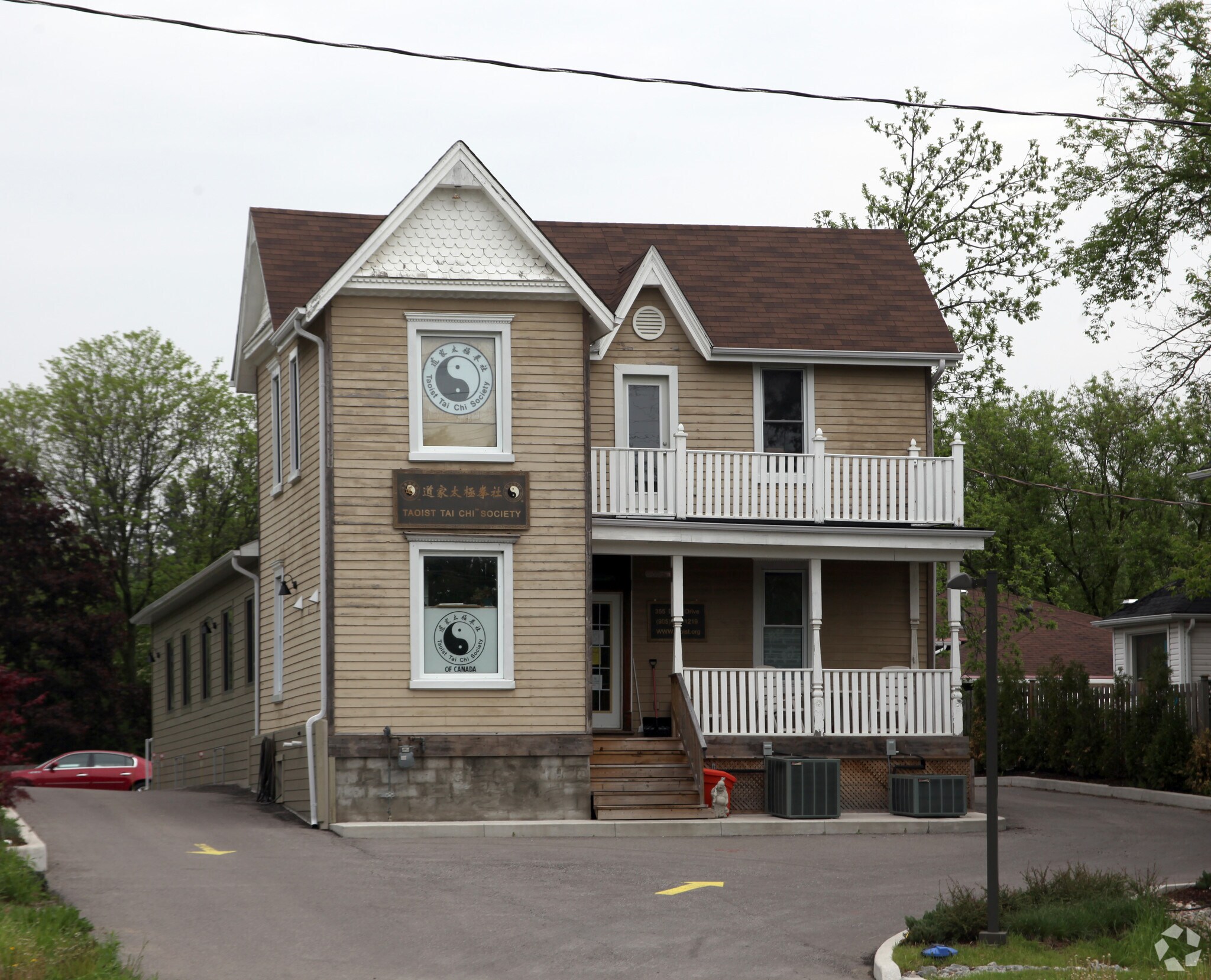 355 Davis Dr, Newmarket, ON for sale Primary Photo- Image 1 of 1