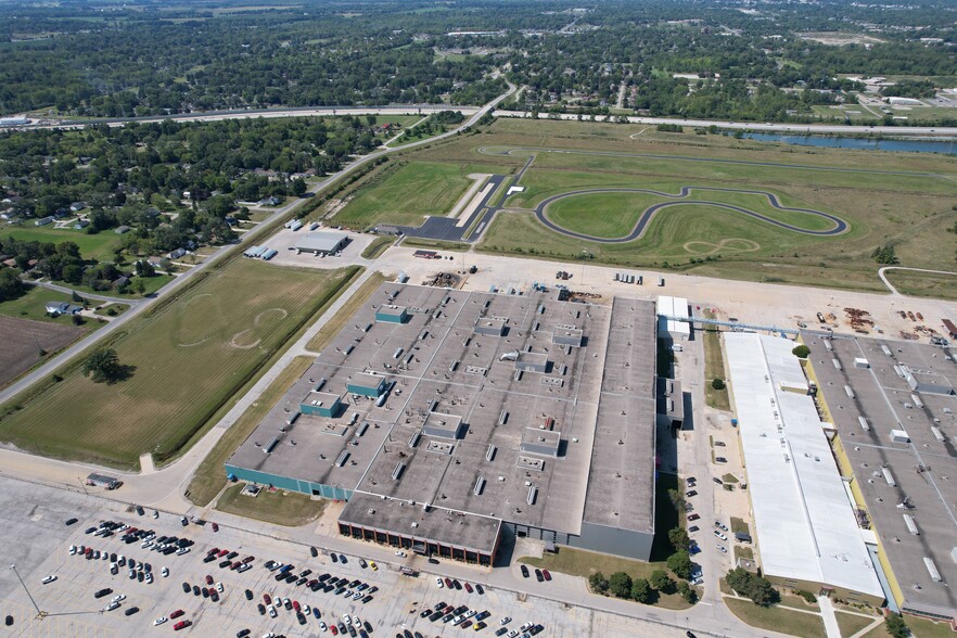 3900 E Holland Rd, Saginaw, MI for sale - Building Photo - Image 2 of 14