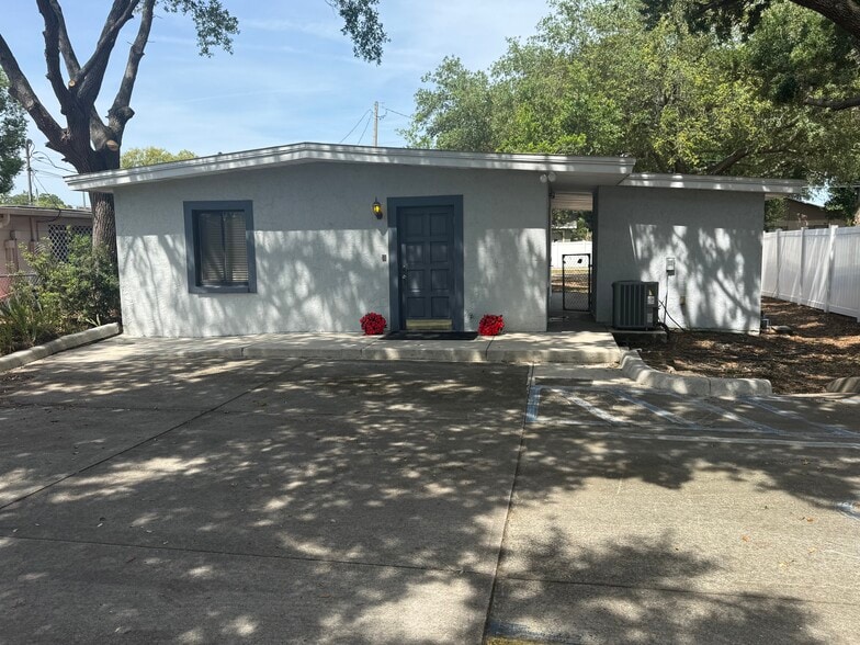 5020 Goddard Ave, Orlando, FL for sale - Primary Photo - Image 1 of 8