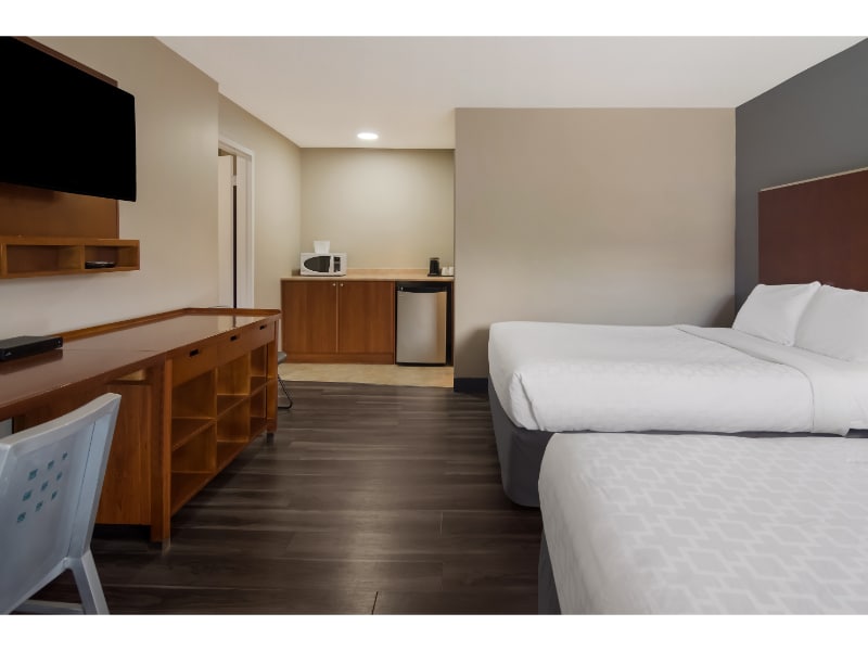 1390 Columbia St, Kamloops, BC for sale Primary Photo- Image 1 of 1