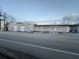 2117 N Dixie Hwy, Wilton Manors FL - Warehouse