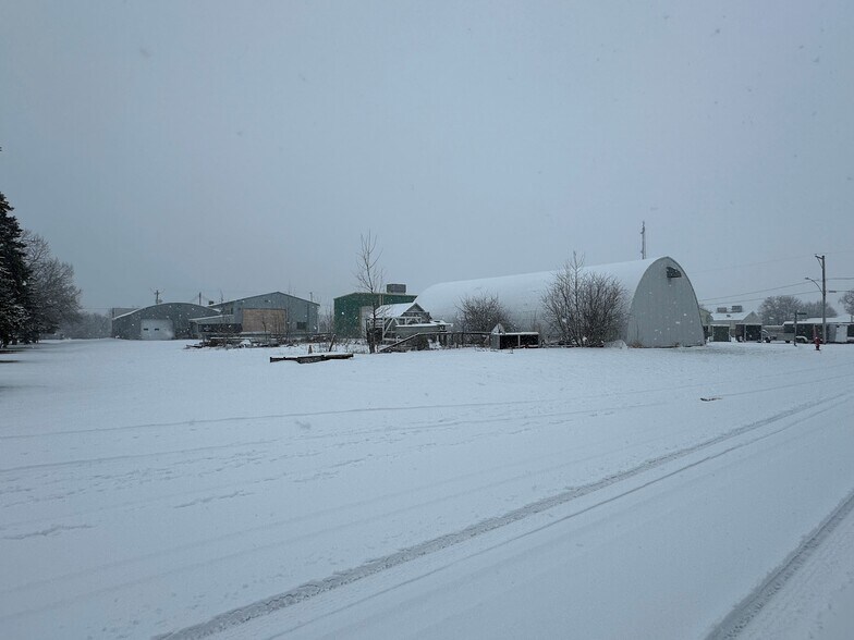 215 Pembina Trail, Ste Agathe, MB à vendre - Photo du bâtiment - Image 2 de 20