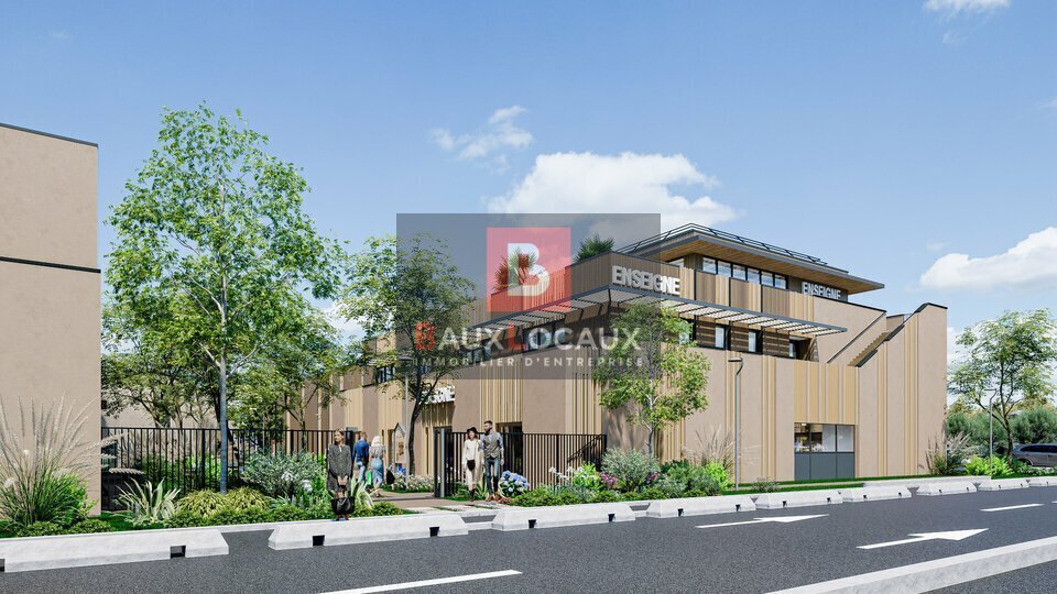 Office in Aubagne for lease Building Photo- Image 1 of 17