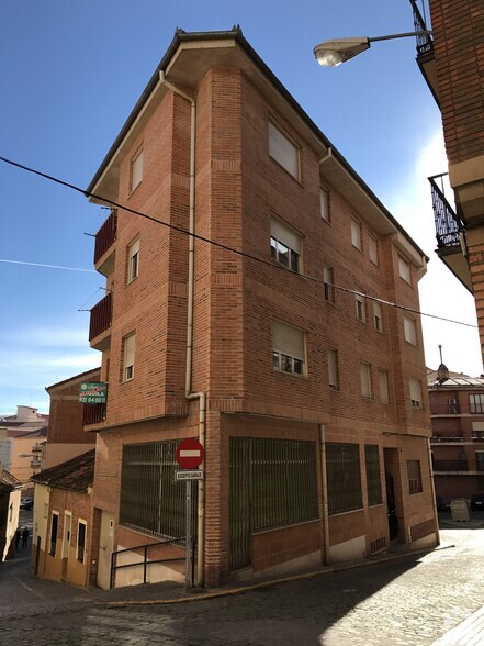 Calle de Miraflores, 5, Segovia, Segovia for lease - Building Photo - Image 2 of 2