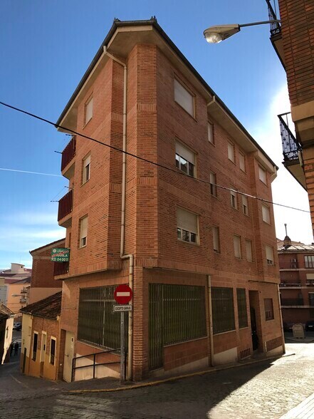 Calle de Miraflores, 5, Segovia, Segovia à louer - Photo du bâtiment - Image 2 de 2