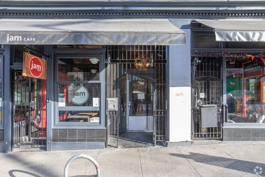 560-562 Beatty St, Vancouver, BC à louer - Photo du bâtiment - Image 3 de 4