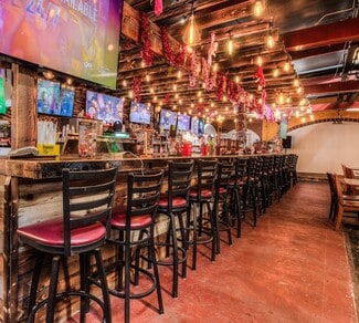 Plus de détails pour 1319 First Ave ave, Zillah, WA - Commerce de détail à vendre