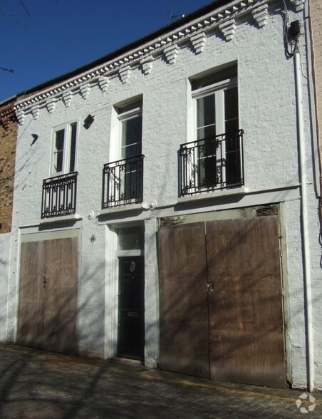 6 Hansard Mews, Londres à louer - Photo du bâtiment - Image 3 de 4