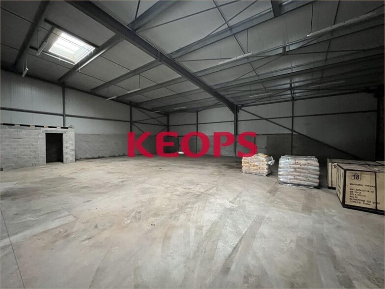4 Rue Ecopole, Villeneuve-Tolosane for lease - Interior Photo - Image 3 of 5